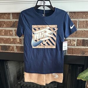 New Nike Kids Navy and Beige Graphic Tee and shorts